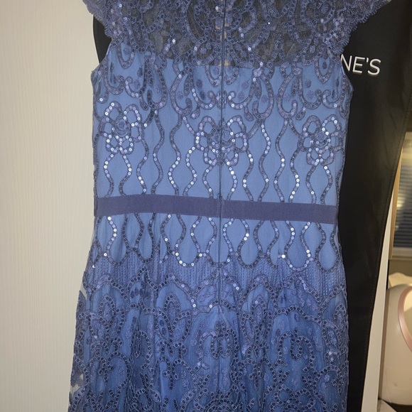 Almost brand new Madeline’s botique evening dress - Picture 4 of 8